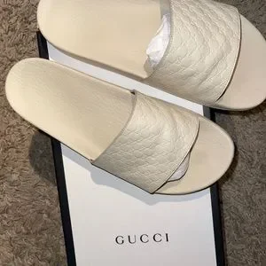 Gucci mens barely worn sandals Gucci Men main image 2